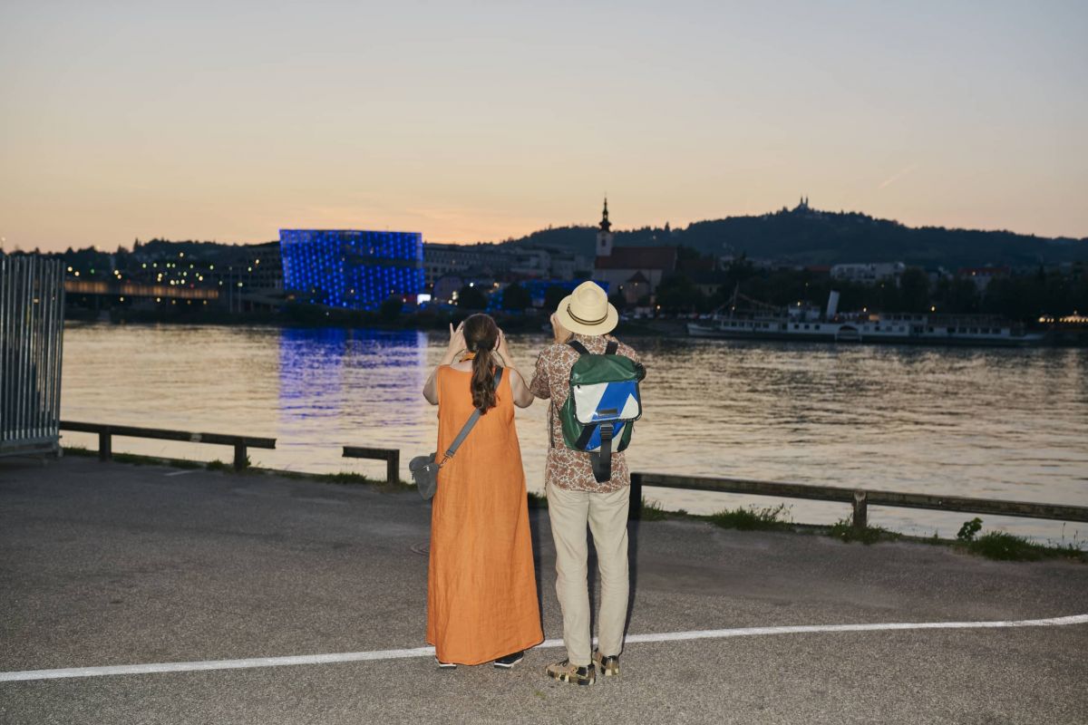 Bild: quiz/1742728298_donaulaendeaec-linztourismus-martinstoebich.jpg
