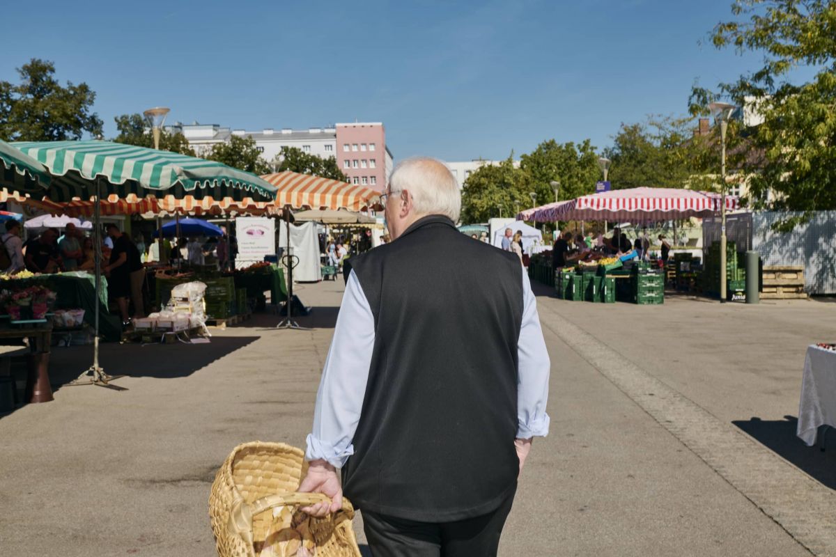Bild: quiz/1742735559_suedbahnhofmarkt2-linztourismus-martinstoebich.jpg