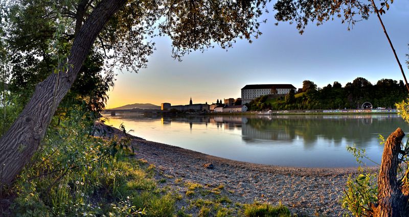 Bild: quiz/donausonnenaufgang-linz-linztourismus-johannsteininger-062013-1-.jpg