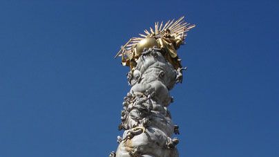 Bild: quiz/dreifaltigkeitss-ule-linz-hauptplatz-linz-tourismus.jpg