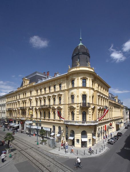 Bild: quiz/palais-linz-linztourismus-palais-2009.jpg